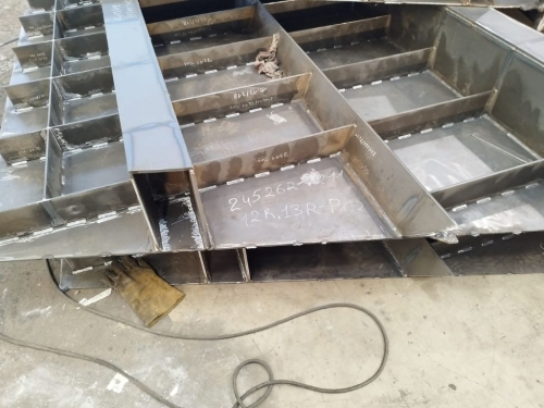 obróbka metalu i spawanie usługi (19)