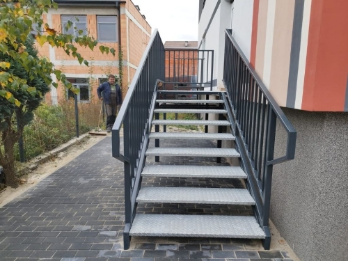 obróbka metalu i spawanie usługi (3)